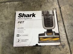 Shark Navigator Pet Corded Upright Vacuum with Self Cleaning Brushroll ZU62ANZ - 7