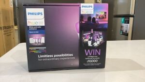 Philips Hue White and Colour Ambiance B22 Starter Kit HUEKITMK3B22 - 2