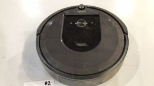 iRobot Roomba Robotic Vacuum i7+ - 2