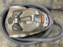 Vax Advance Pet Bagless Vacuum Cleaner VX71C - 7