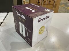 Breville The Soft Top Luxe 1.7L Kettle - Black Stainless Steel BKE735BST4JAN1 - 5