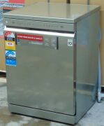 LG QuadWash Platinum Steel Dishwasher XD5B14PS - 4