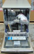 Beko 60cm Stainless Steel Freestanding Dishwasher BDF1630X - 5