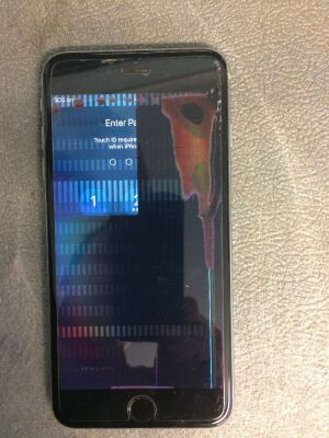 iPhone 7S (locked and screen damaged) no charger.