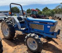 Ford 2120 4WD Tractor, 598 Hrs - 2