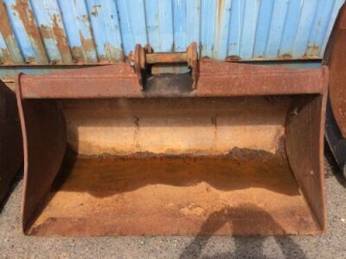 1450mm Mud Bucket, 45mm pins