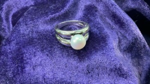 Sterling Silver White Freshwater Pearl Button Ring - 2