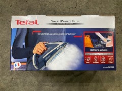 Tefal Smart Protect Plus Steam Iron FV6872 - 2