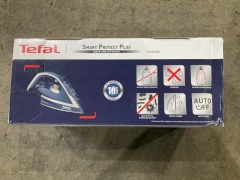 Tefal Smart Protect Plus Steam Iron FV6872 - 3