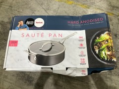 Tefal Jamie Oliver Cooks Classic Induction Non-Stick Hard Anodised Sautepan 26cm + lid Black H9123344 - 2