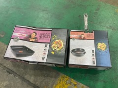 Jamie Oliver 2-Piece Cooks Classic 24 and 28cm Frypan Set and Bonus Sharks Tooth Grillpan H902S244BGP - 2