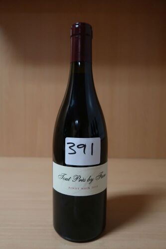 By Farr Geelong Pinot Noir Tout Pres 2015 (1x750ml).Establishment Sell Price is: $199