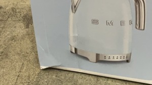 Smeg 50s Style Variable Temperature Kettle Stainless Steel KLF04SSAU - 6