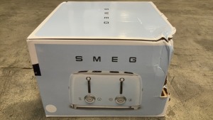 Smeg 50s Retro Style 4 Slice Toaster White TSF03WHAU - 7