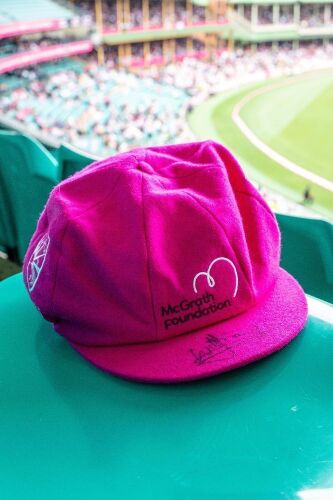 Lizaad Williams South African Cricket Team Signed Pink Baggy