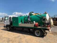 2002 Nissan UD MK150 Tray Truck Fitted with Masport Vacuum Pump System (Location: VIC) - 4