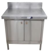 STAINLESS STEEL CABINET BENCH