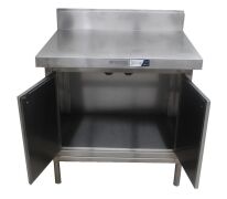 STAINLESS STEEL CABINET BENCH - 4