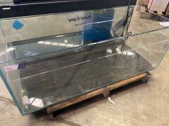 DNL-One Large planted display fishtank 600mmx1500mmx 560mm with glass lid - 3
