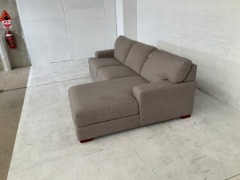 Melbourne 2.5 Seater Fabric Modular Lounge with Chaise - 7