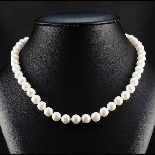 Natural Akoya Pearl Uniform Necklace 8.5 - 9.0mm