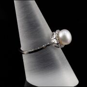 Sterling silver ring set with freshwater pearl & cubic zirconia - 2