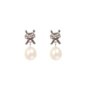 White freshwater pearl earrings in sterling silver - 3