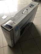 HP M32f FHD Monitor - 6