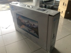 HP M32f FHD Monitor - 8