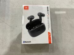 JBL Wave 200 True Wireless Earbuds - Black 5200642 - 2