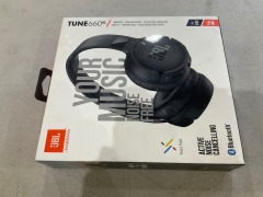 JBL Tune 660NC Wireless On-Ear NC Headphones - Black 5084005 - 3