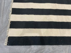 Striped Rug - 160 x 230cm - Black - 8