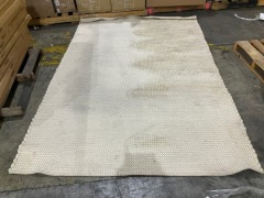 4x Rugs of Various Sizes - 13