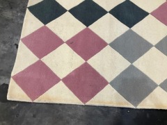 4x Rugs of Various Sizes - 15