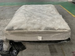 SleepMaker Alaska Plush Mattress - Queen - 3