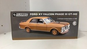 Classic Carlectables Ford XY Falcon Phase III GT-HO Gold Livery - 2