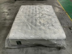 King Koil Chiro Luxury Estate Firm Mattress - Queen - 4