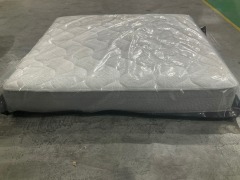 SleepMaker Walton Deluxe Plush Mattress - King - 4