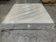 King Koil Chiro Reserve Plush Mattress - King - 8