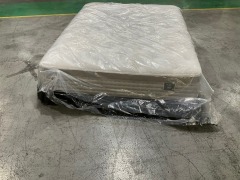 SleepMaker Alaska Plush Mattress - Queen - 8