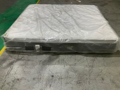 King Koil Chiro Estate Medium Mattress - King - 4