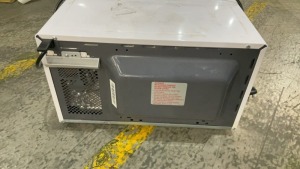 Panasonic 20L Compact Microwave - White - 4