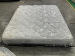 SleepMaker Walton Imperial Plush Mattress - King - 3