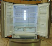 Westinghouse 605L French Door Fridge with Water Dispenser WHE6060SA - 7