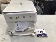 Smeg 50s Retro Style Toaster TSF01WHMAU - 5