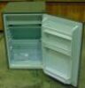 Hisense 120L Bar Fridge - White HR6BF121S - 6