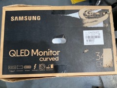 Samsung 34-inch Wide Quad HD QLED Curved Monitor - 5