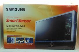 Samsung 40L 1000W White Microwave - 3