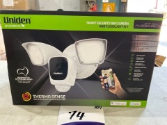 Uniden Smart Security WiFi Camera and Floodlight in 1 - 3