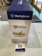 Westinghouse XL Electric Frypan WHEF01G - 6